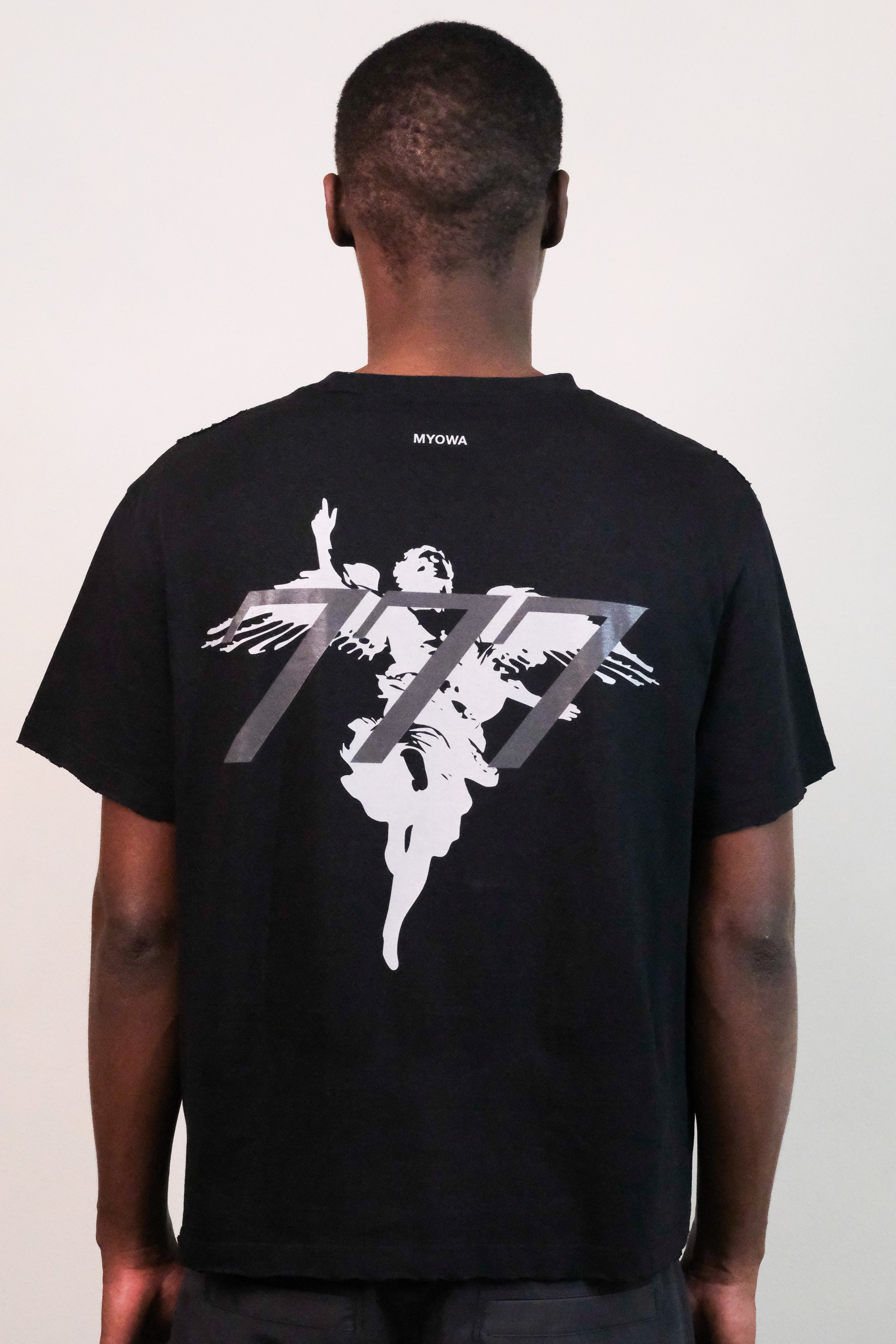 Uniform 777 T-Shirt Black