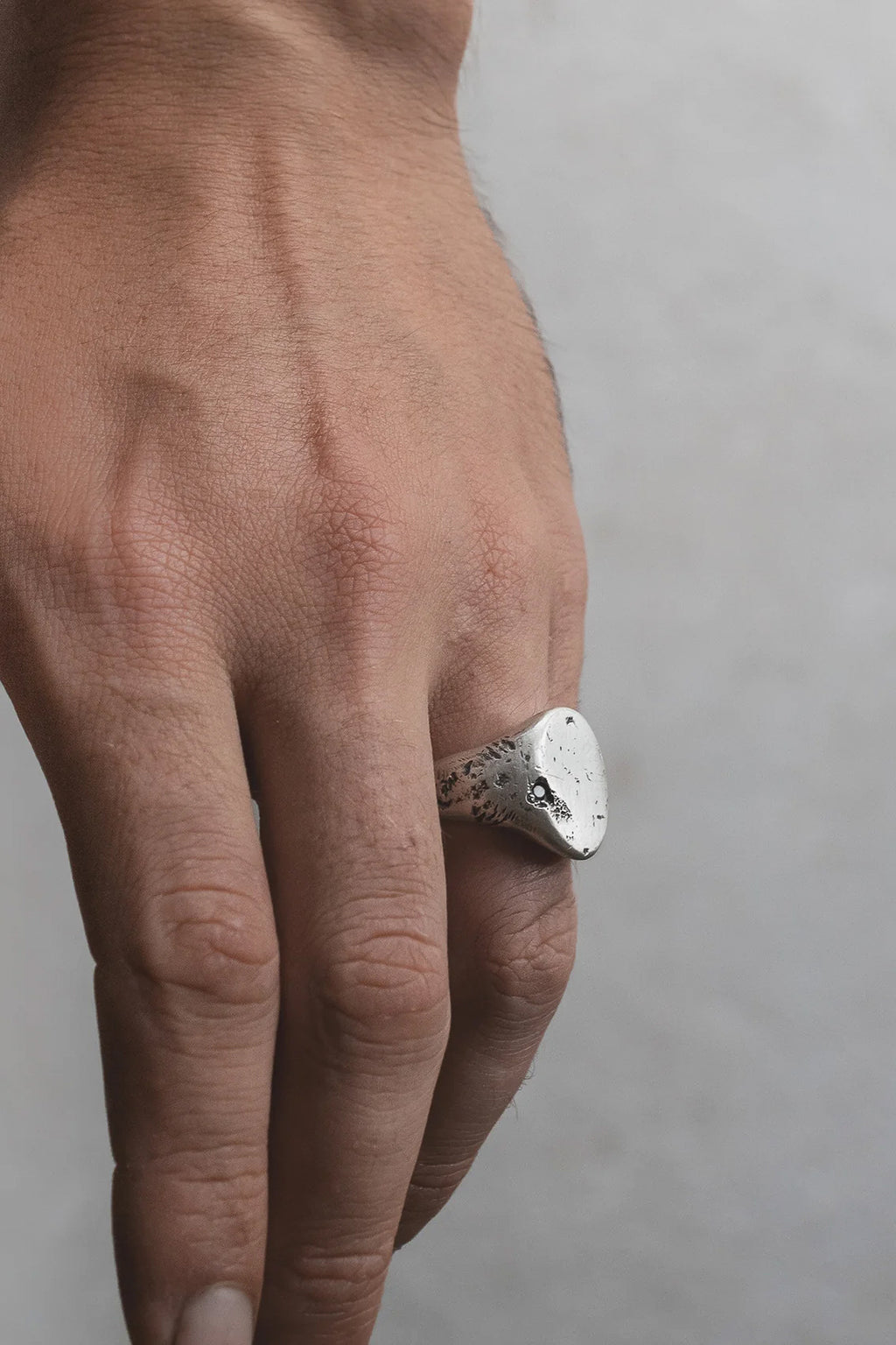 Tolm Oval Signet Ring